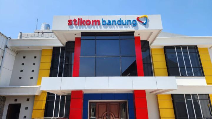 jurusan STIKOM BANDUNG kelas karyawan